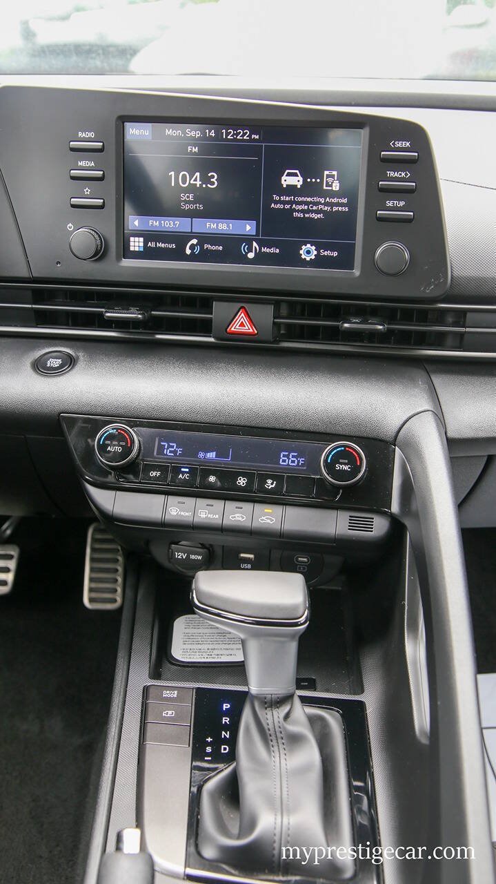 Used 2026 Hyundai Elantra Sport FWD image 30