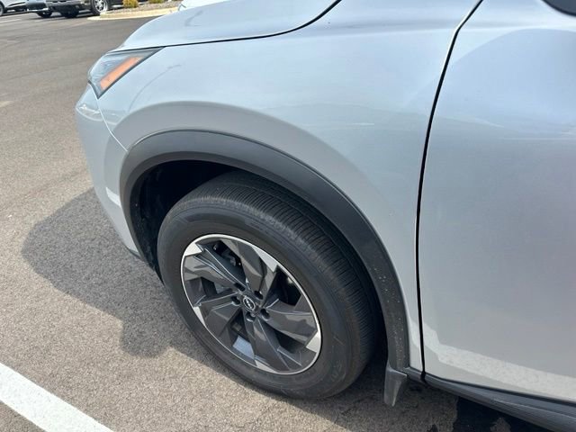 Used 2025 Nissan Rogue SV FWD image 8
