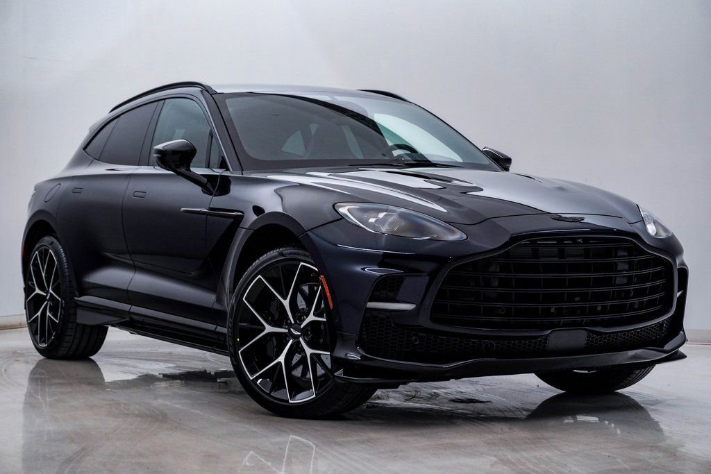 New 2026 Aston Martin DBX 707