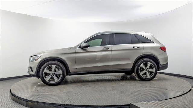 Used 2020 Mercedes-Benz GLC 300 4MATIC w/ Multimedia Package image 3
