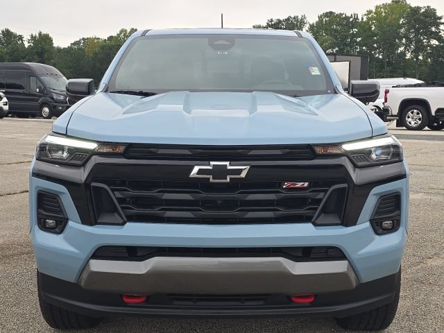 Used 2025 Chevrolet Colorado Z71 w/ Technology Package AWD/4WD image 8