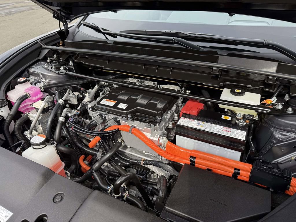 Used 2023 Lexus RZ 450e Premium w/ Accessory Package (Z1) image 27