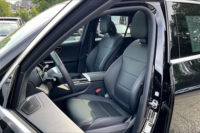 Used 2026 Mercedes-Benz GLC 300 4MATIC image 6