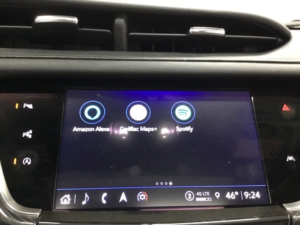 Used 2023 Cadillac XT6 Sport w/ Technology Package AWD/4WD image 35
