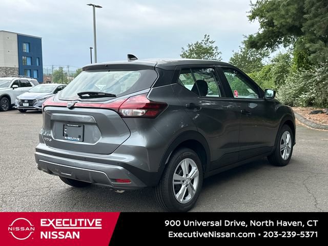 Used 2025 Nissan Kicks Play S FWD image 2