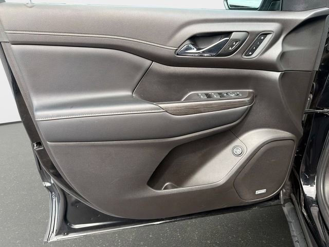 Used 2019 GMC Acadia SLT image 16