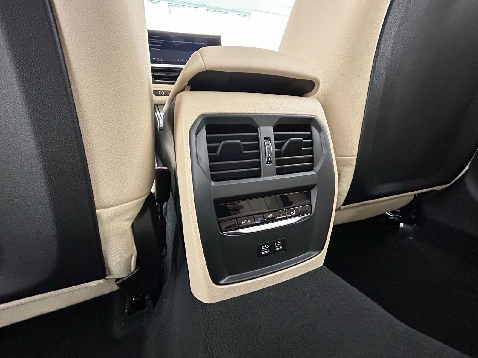 Used 2026 BMW 330i xDrive Sedan w/ Premium Package image 36