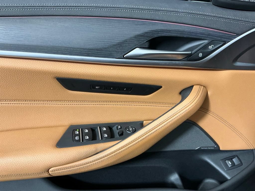 Certified 2023 BMW M550i xDrive w/ Executive Package AWD/4WD image 18