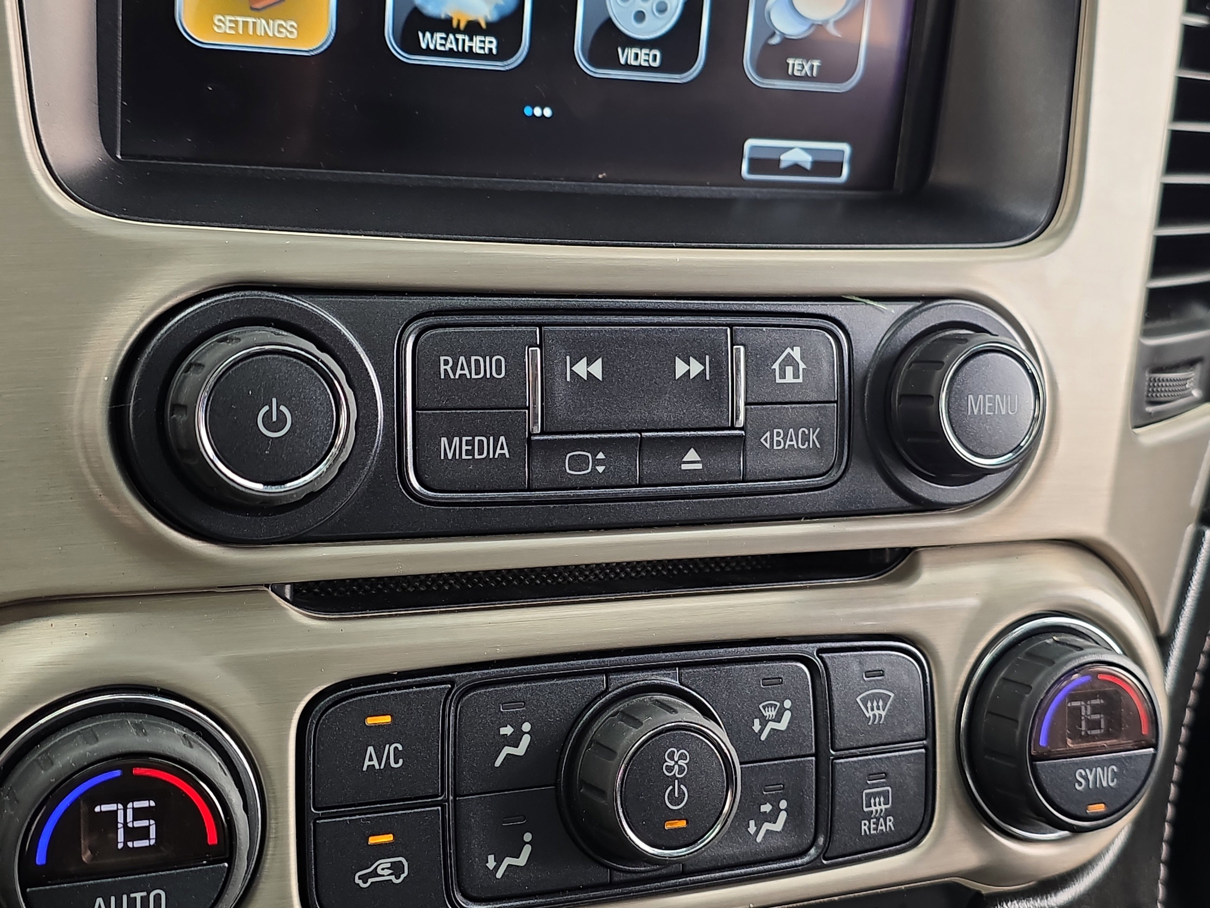 Used 2018 GMC Yukon Denali w/ Open Road Package AWD/4WD image 25