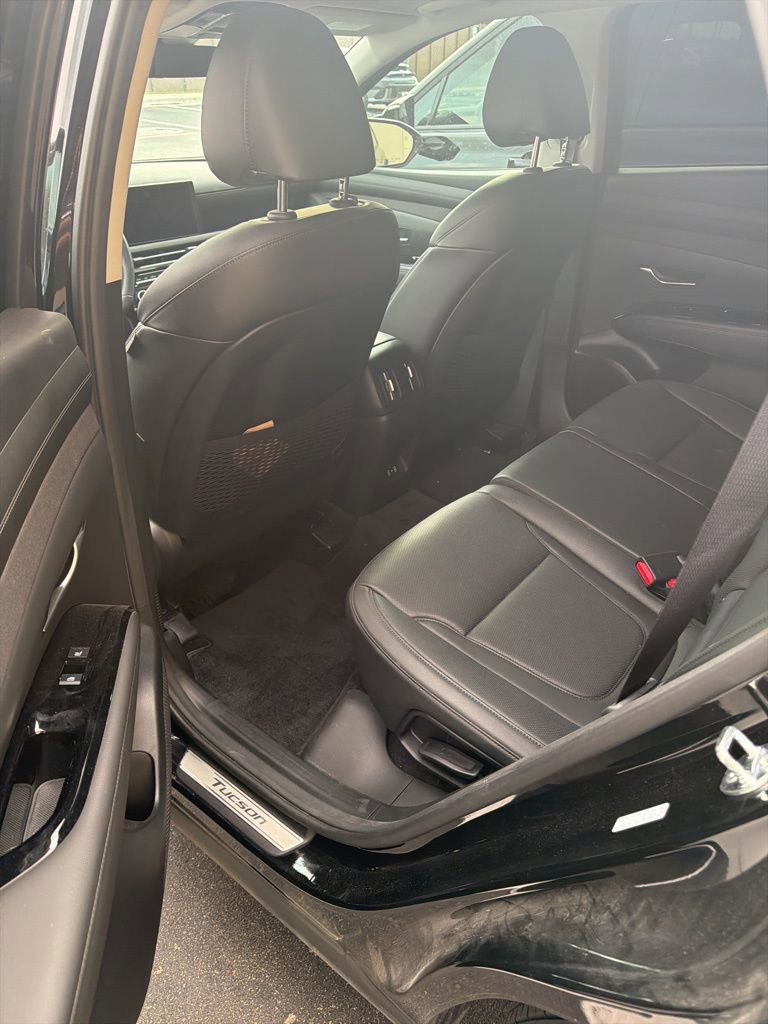 Certified 2025 Hyundai Tucson Limited image 10