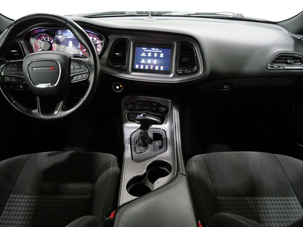 Used 2023 Dodge Challenger GT image 9