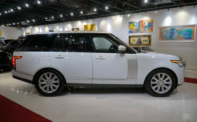 Used 2017 Land Rover Range Rover HSE image 8