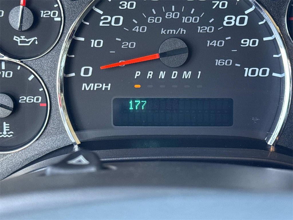 Used 2024 Chevrolet Express 2500 w/ Driver Convenience Package image 15