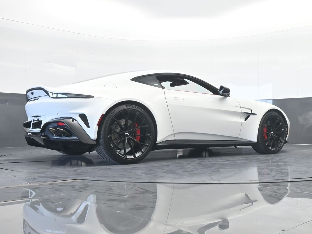 Used 2025 Aston Martin V8 Vantage Coupe image 75