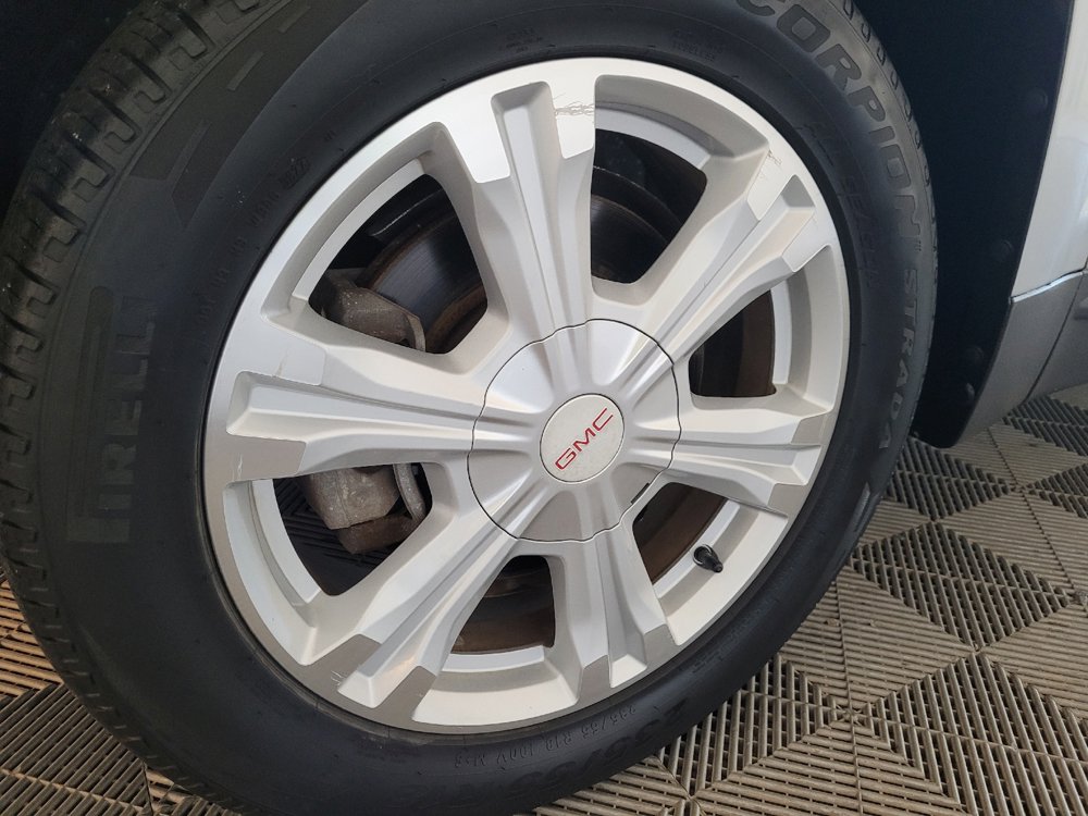 Used 2017 GMC Terrain SLT FWD image 31