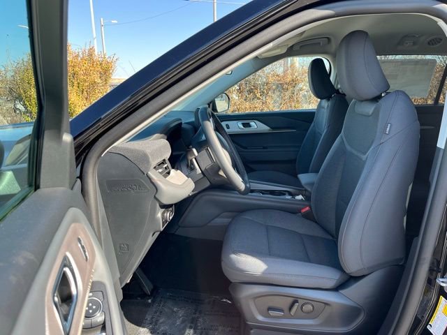 New 2026 Ford Explorer Active image 12