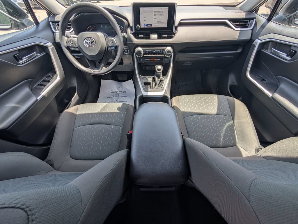 Used 2023 Toyota RAV4 XLE FWD image 25