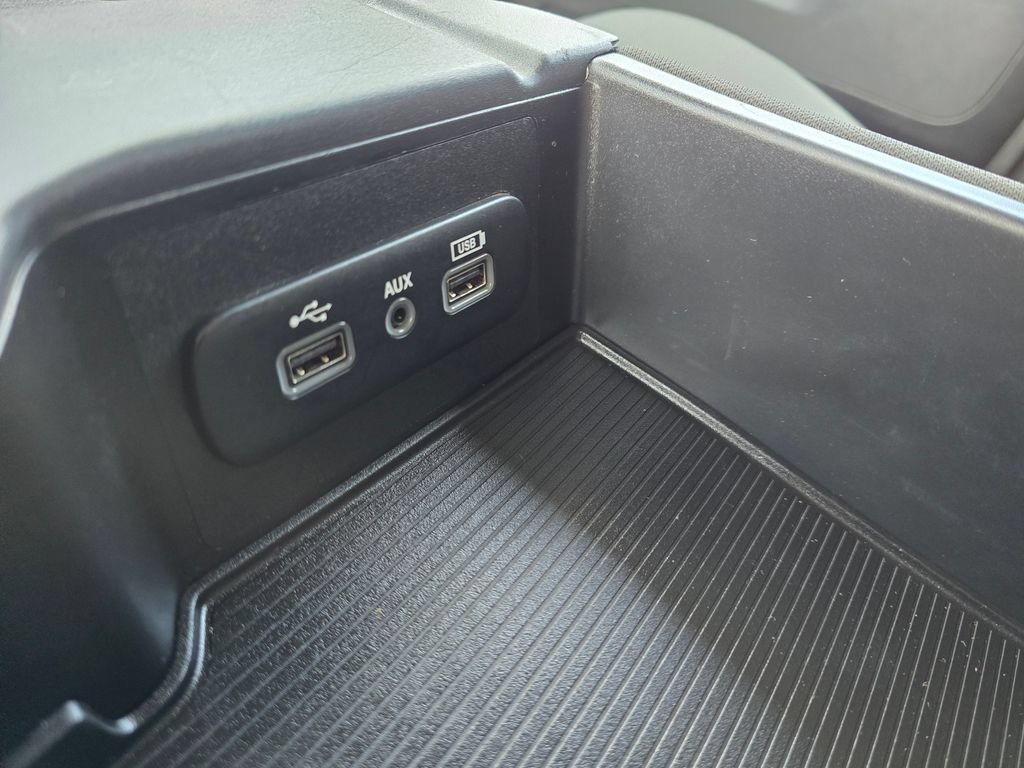 Used 2023 RAM 1500 Classic SLT w/ Protection Group AWD/4WD image 22