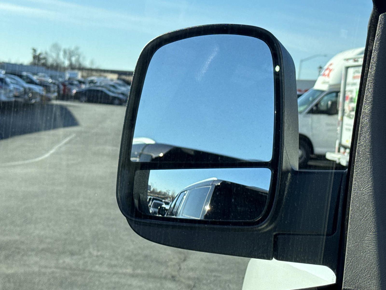 Used 2024 GMC Savana 2500 Work Van w/ Driver Convenience Package image 18