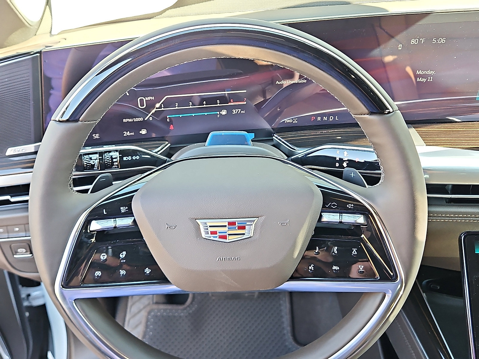 New 2026 Cadillac Escalade ESV Luxury w/ Touring Package AWD/4WD image 11