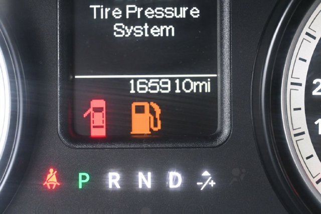 Used 2014 RAM 2500 Tradesman w/ Chrome Appearance Group AWD/4WD image 17