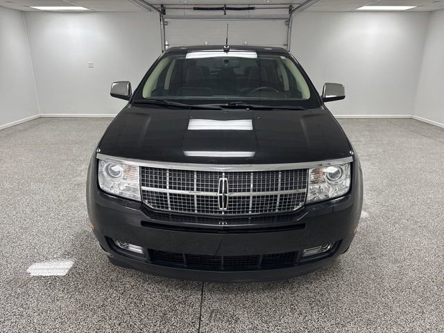 Used 2010 Lincoln MKX AWD image 3