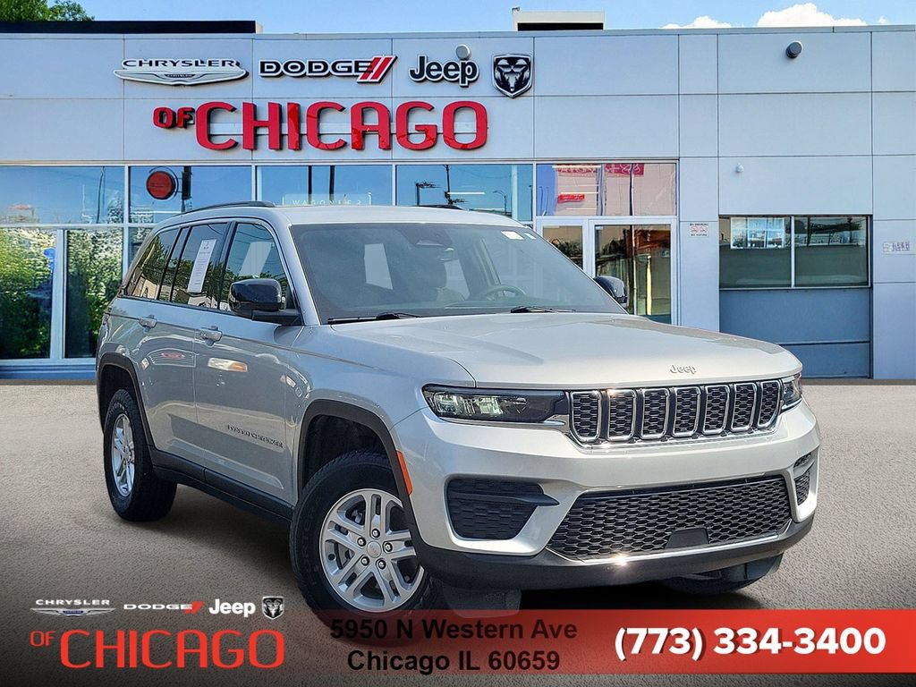 Certified 2025 Jeep Grand Cherokee Laredo AWD/4WD image 1