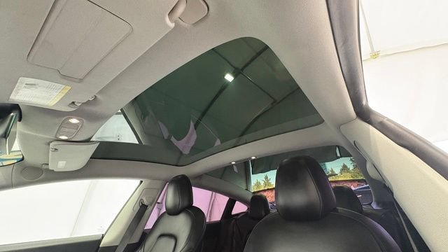 Used 2020 Tesla Model 3 Standard Range Plus RWD image 37