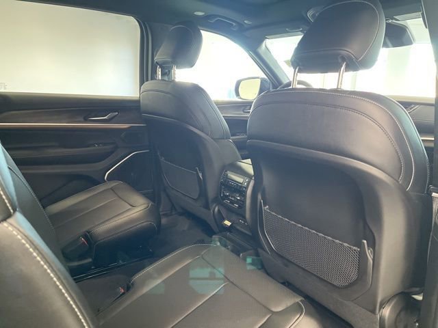 New 2026 Jeep Grand Cherokee L Limited image 32