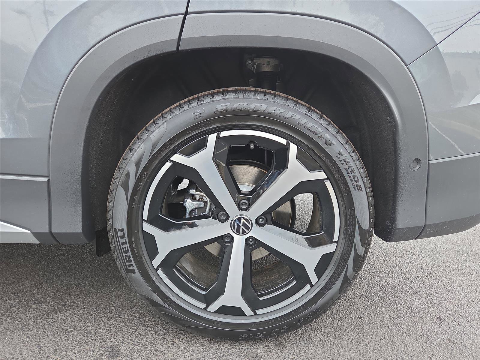 New 2026 Volkswagen Tiguan SE image 10