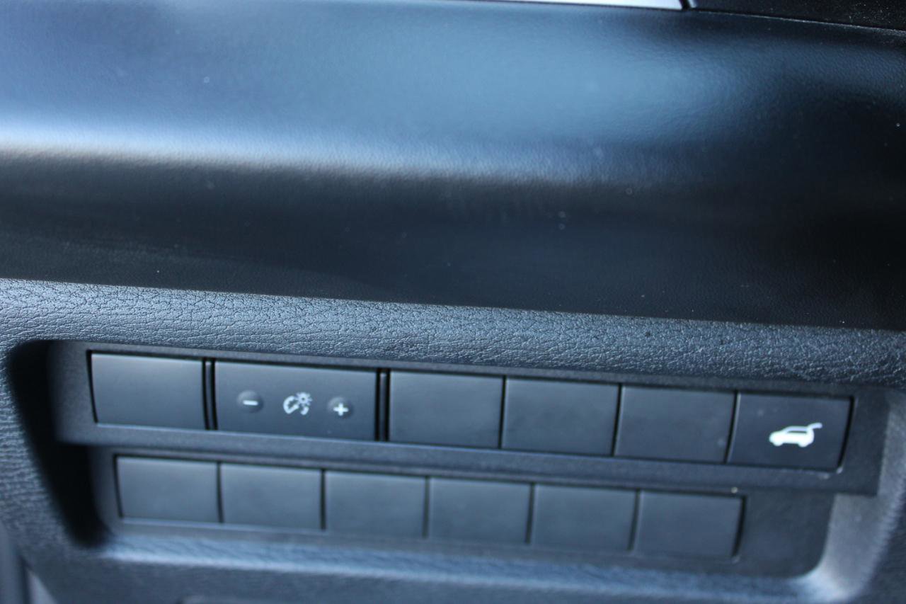 Used 2024 Mitsubishi Outlander SE Black Edition image 25