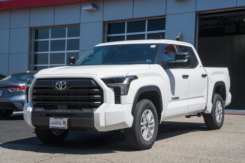 New 2026 Toyota Tundra SR5 AWD/4WD image 3