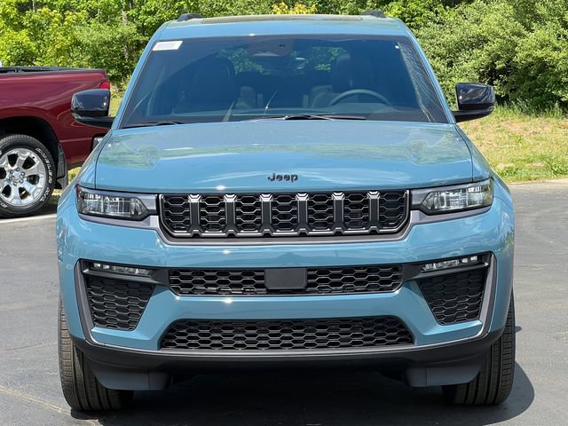 New 2026 Jeep Grand Cherokee L Limited w/ Limited Altitude Package AWD/4WD image 47