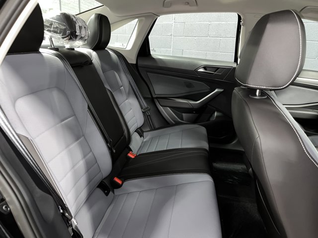 New 2025 Volkswagen Jetta SE image 12