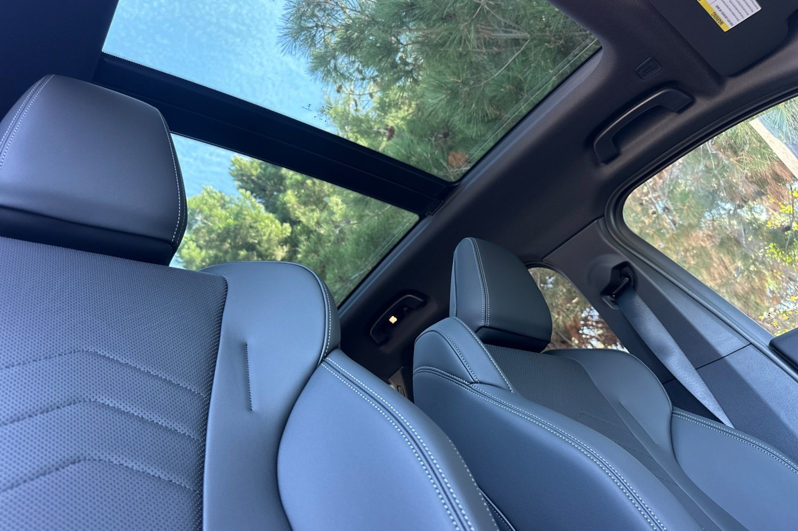 New 2027 BMW X1 xDrive28i AWD/4WD image 15