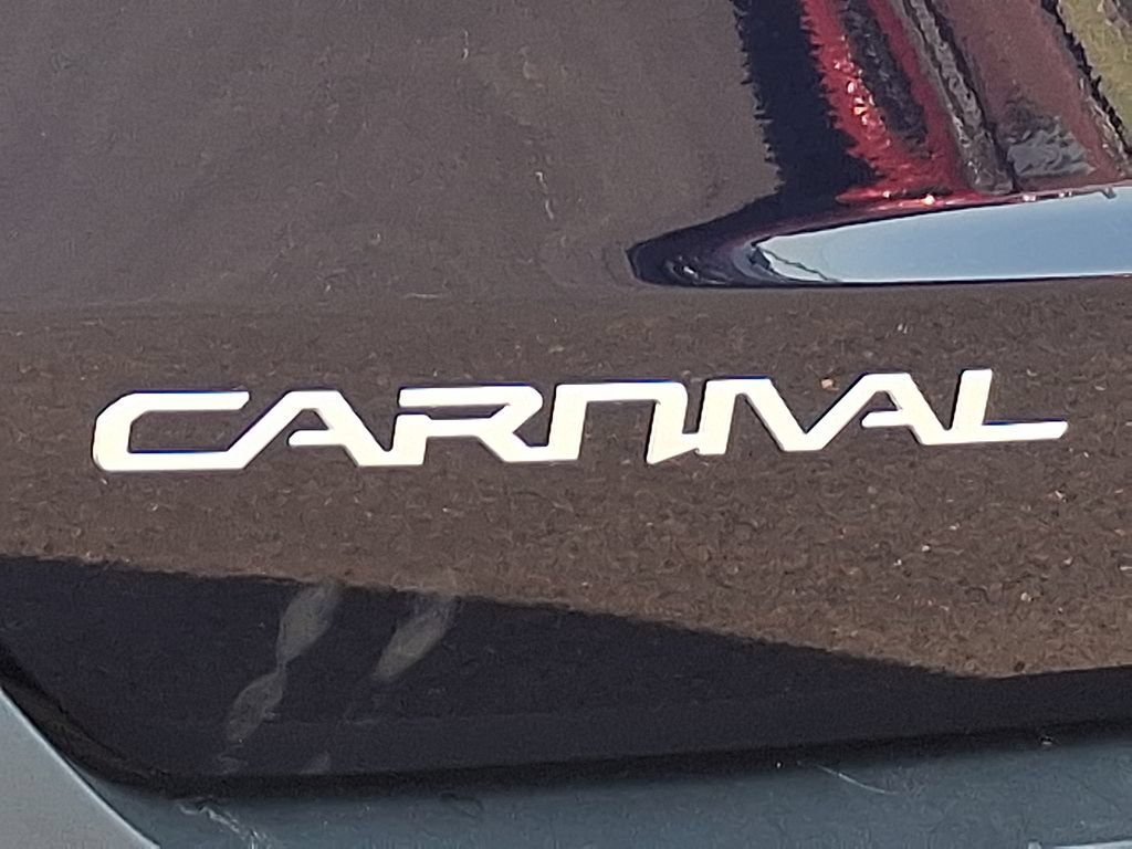 Certified 2025 Kia Carnival FWD image 31