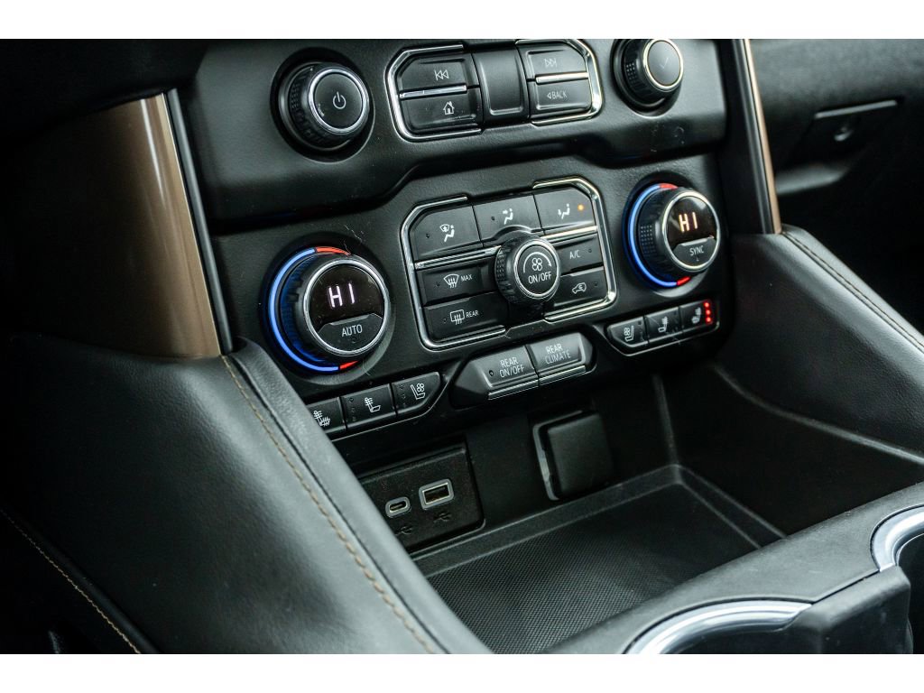 Used 2022 Chevrolet Tahoe High Country w/ Premium Package image 26