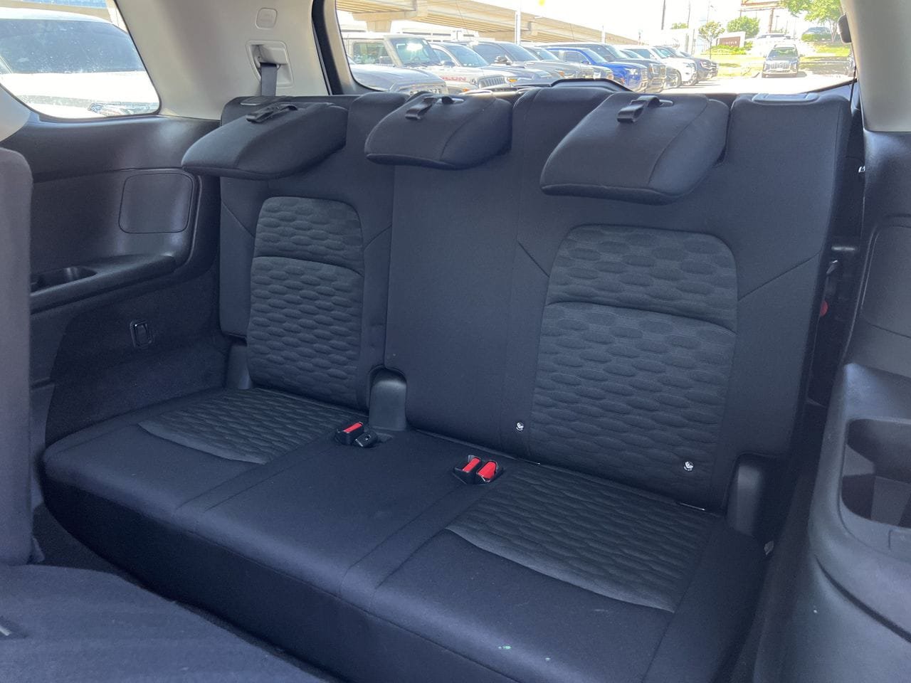 Used 2022 Nissan Pathfinder SV FWD image 24