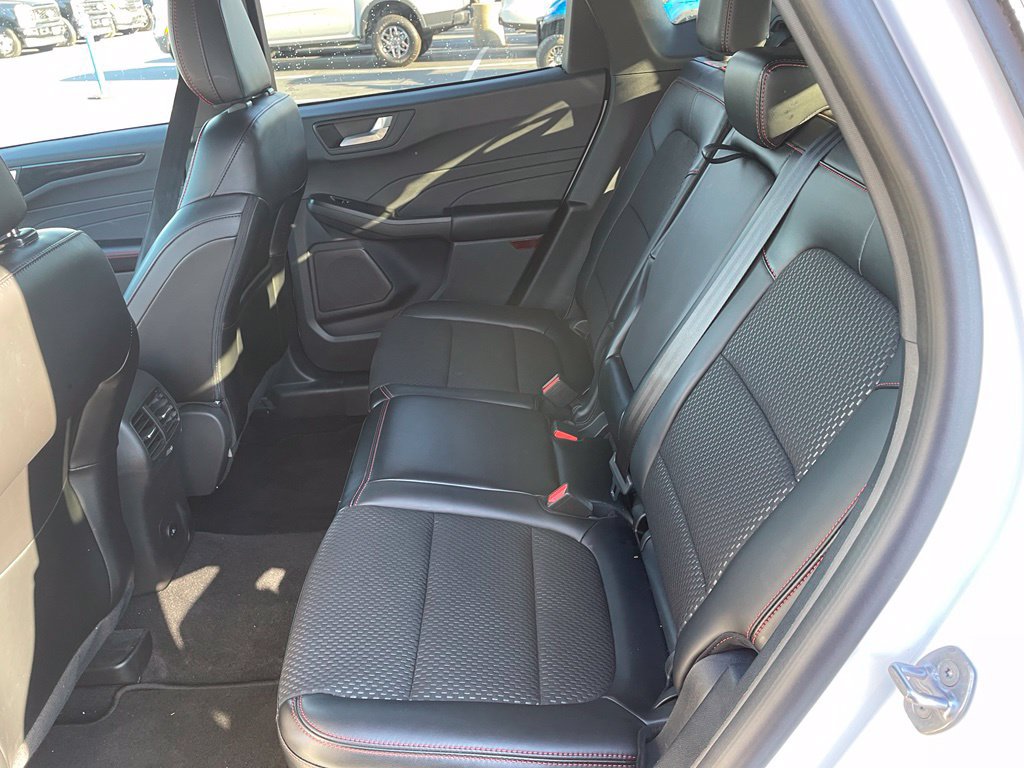 Certified 2024 Ford Escape ST-Line w/ Cold Weather Package FWD image 23