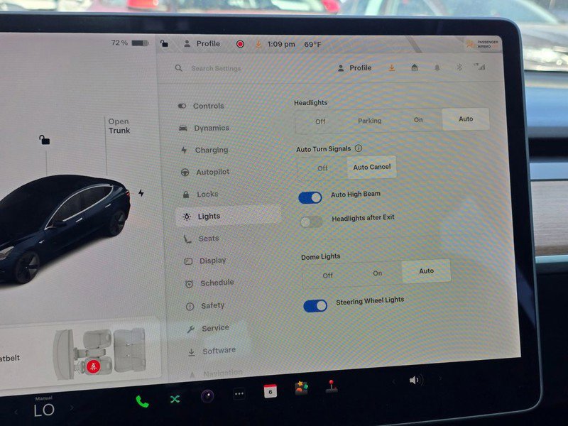 Used 2020 Tesla Model 3 Standard Range RWD image 34