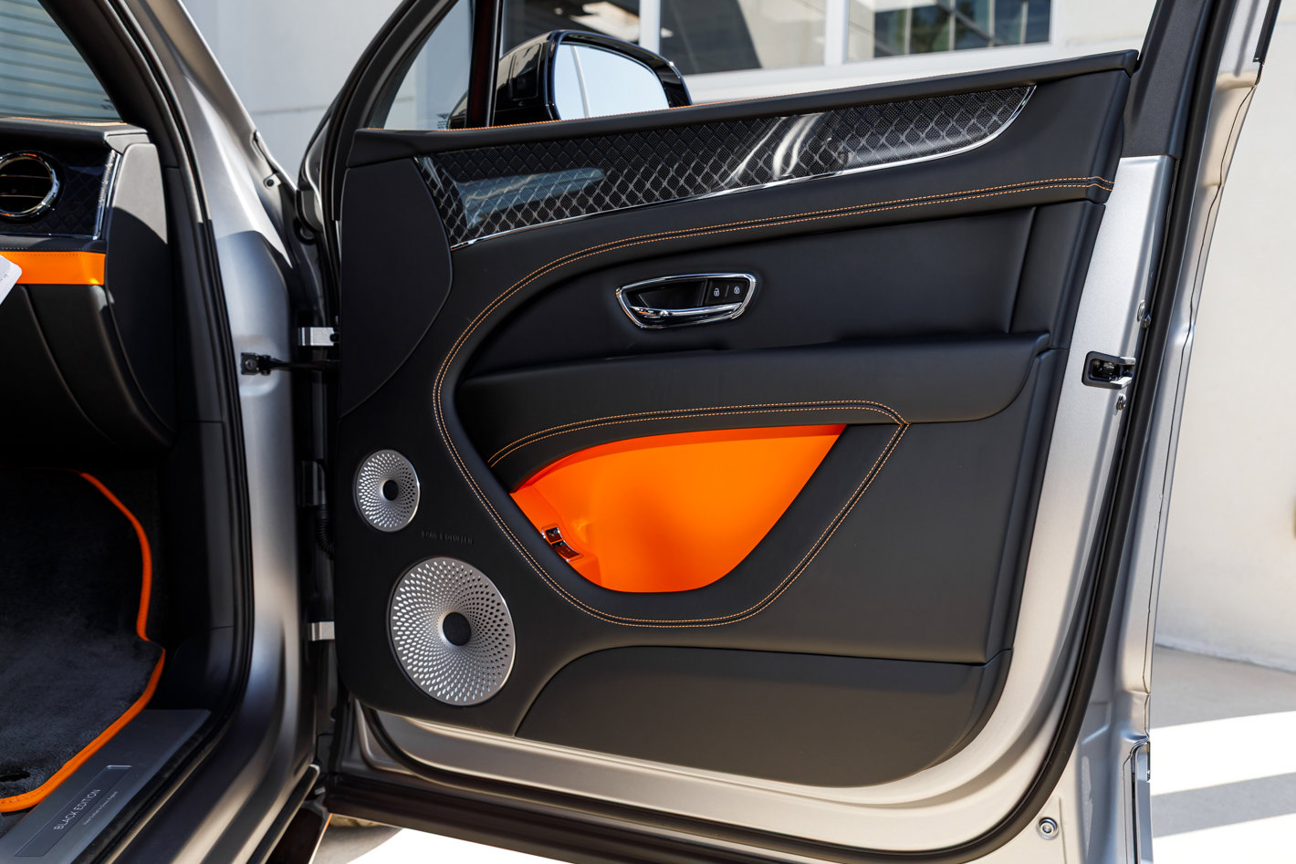 New 2025 Bentley Bentayga image 36