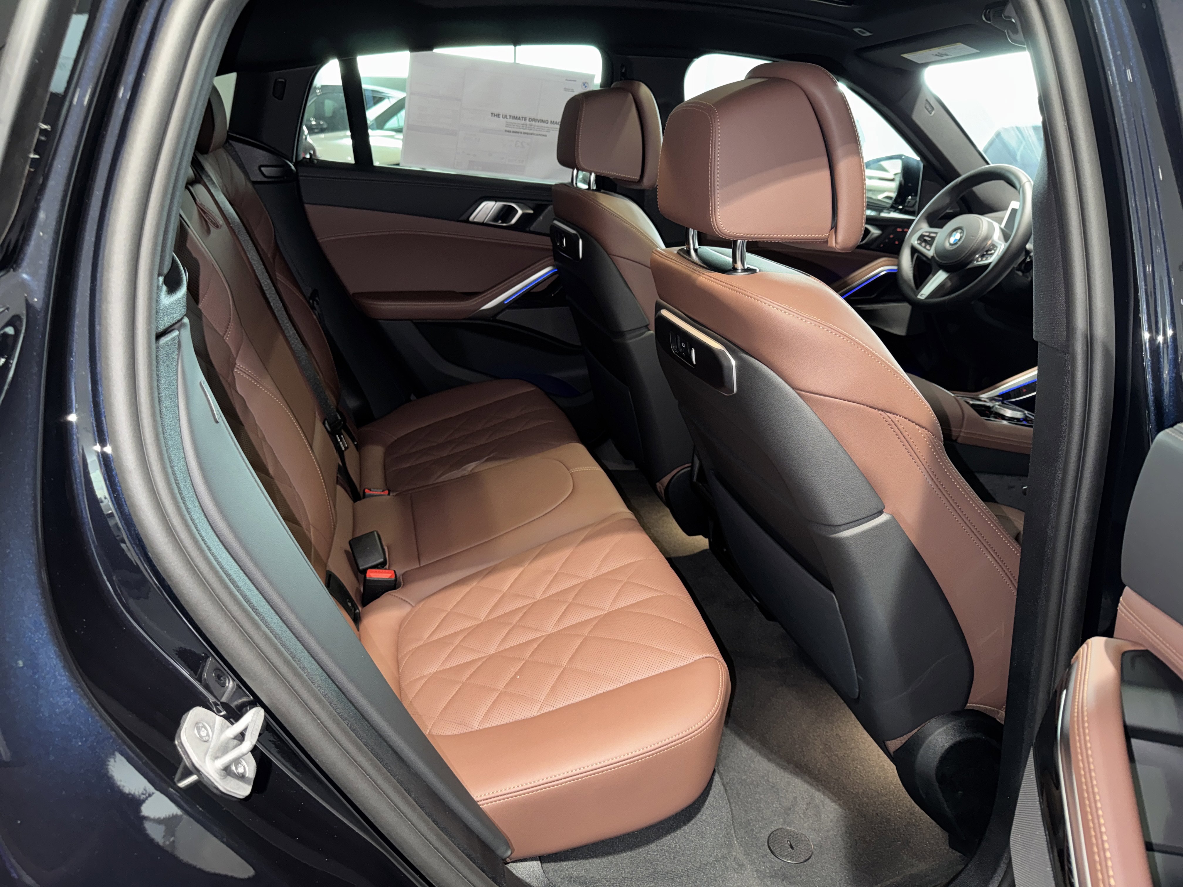 New 2026 BMW X6 xDrive40i w/ Climate Comfort Package image 11