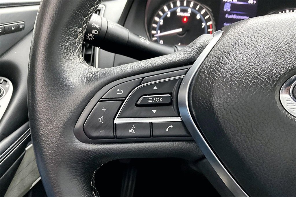 Used 2022 INFINITI Q60 3.0t Luxe w/ Essential Package image 10