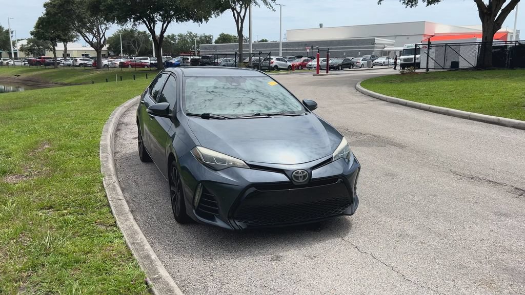 Used 2019 Toyota Corolla SE FWD image 3