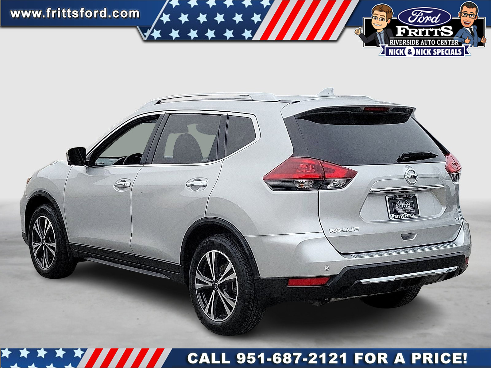 Used 2019 Nissan Rogue SV w/ Premium Package FWD image 3