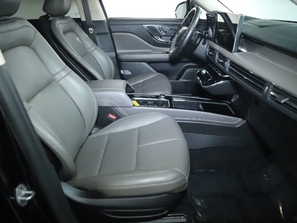 Used 2023 Lincoln Corsair FWD w/ Equipment Group 101A image 31