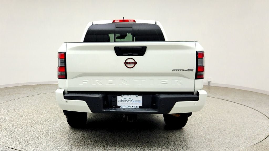 Used 2023 Nissan Frontier PRO-4X w/ Pro Convenience Package AWD/4WD image 6