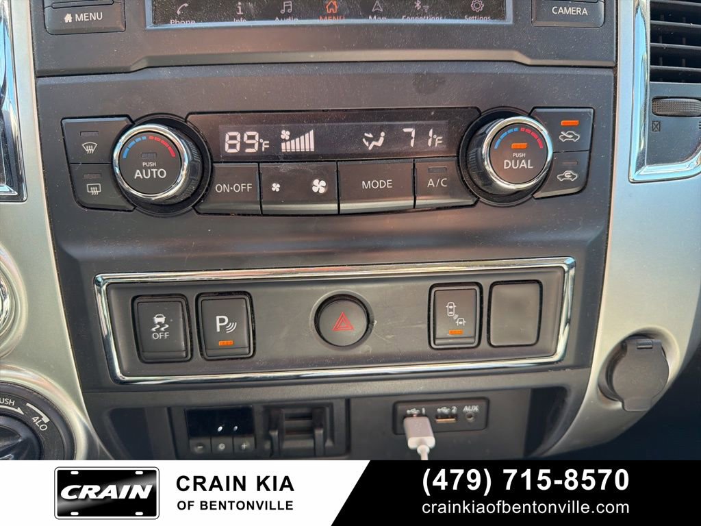 Used 2019 Nissan Titan SV w/ SV Convenience Package image 24