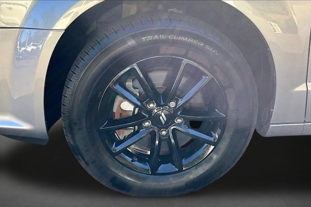 Used 2020 Dodge Grand Caravan SXT w/ Driver Convenience Group FWD image 30