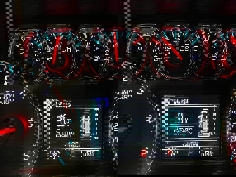 Used 2019 Chevrolet Silverado 1500 LT image 12